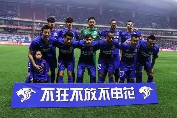 外媒更新2022夏季赛第十一周的全球战队战力排行。 GENG夺冠第一！